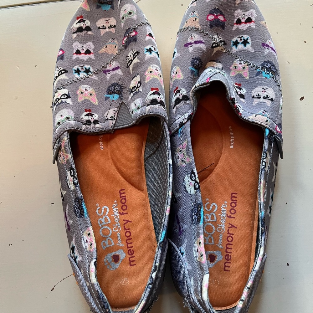 Bobs. Size 8. Great condition. Worn once.